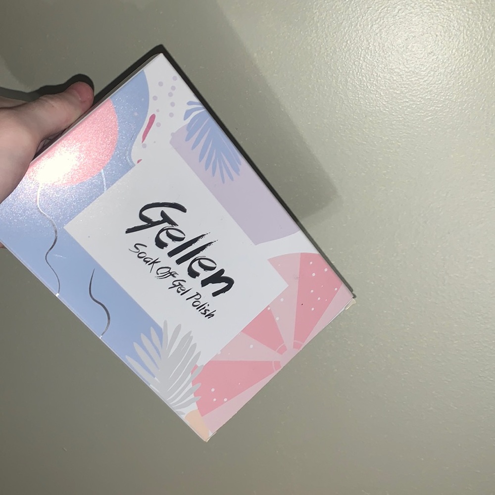 Set Of 5 Gellen Soak Off Gel Polish